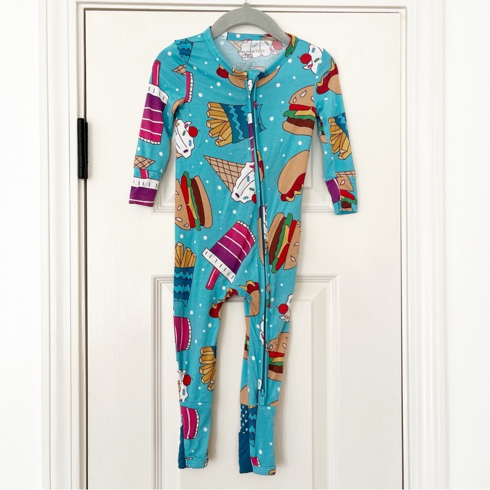 Posh Peanut Teal Treats Footie